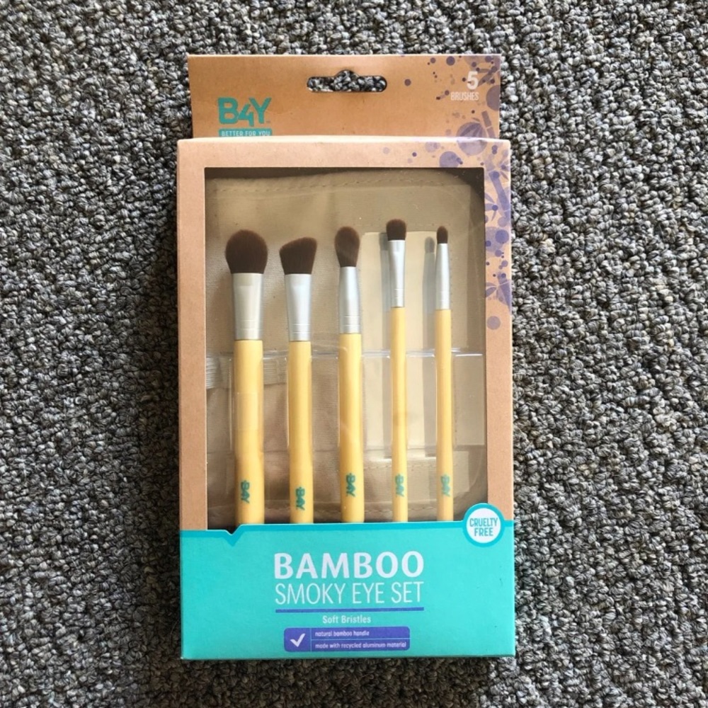 Bamboo make up brushes